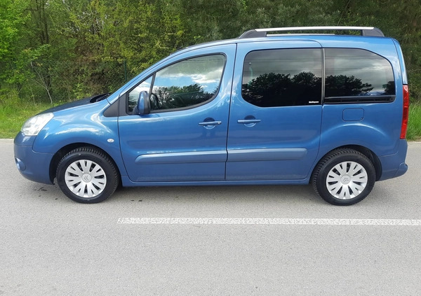 Citroen Berlingo cena 26900 przebieg: 255000, rok produkcji 2010 z Pakość małe 562